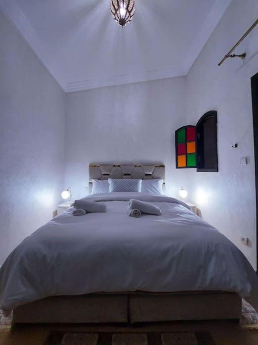 Luminous Oasis Apartment *