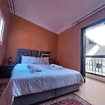 Riad Luminous Oasis