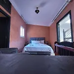 Riad Luminous Oasis